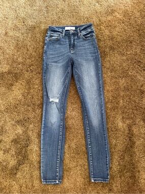 High-waisted Kancan skinny jeans; perfect condition